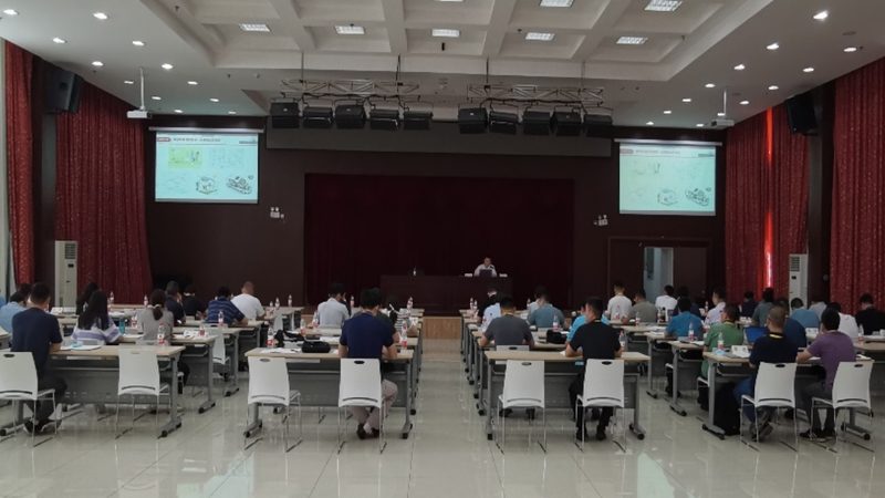 以下是一些市面上口碑较好的营养师教材，供考生参考：