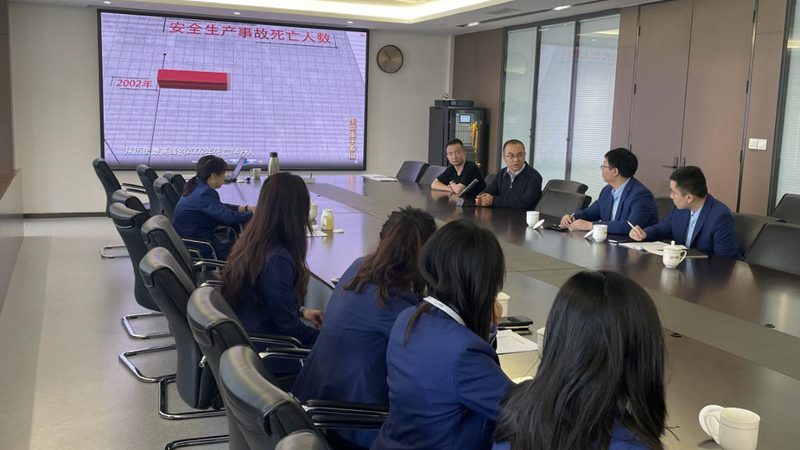 技能培训与学历教育：一场关于职业发展的差异化角逐