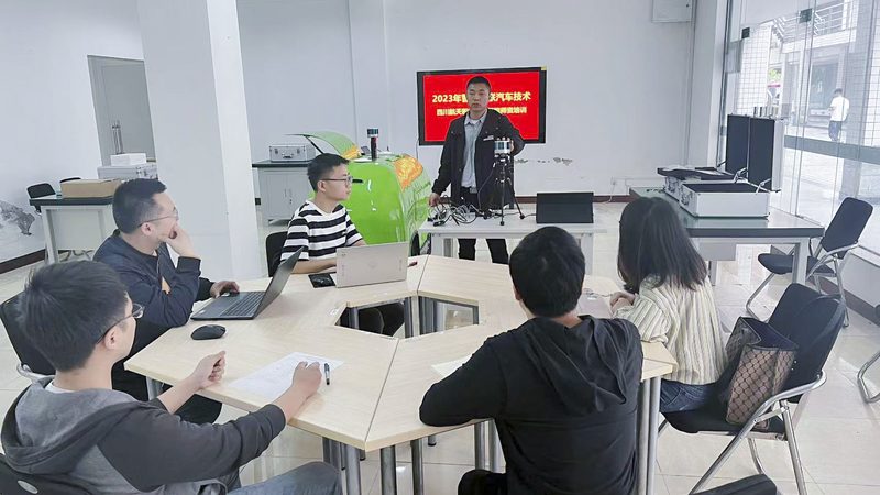 心理咨询师实战技能培训加盟，如何选择合适机构？**